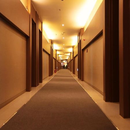 Changwon At Business Hotel Exteriör bild