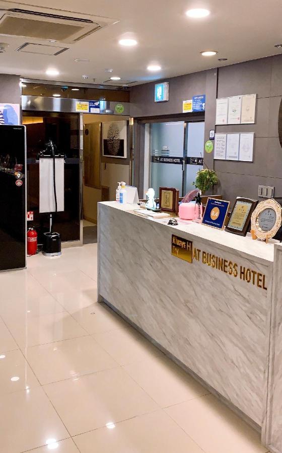 Changwon At Business Hotel Exteriör bild