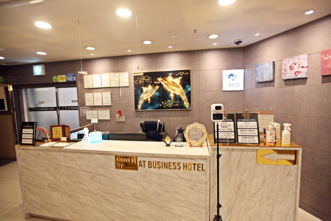 Changwon At Business Hotel Exteriör bild